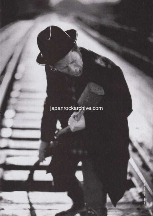 Tom Waits 1999/09 Japanese music press cutting clipping - photo pinup