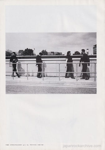The Stranglers 1983/05 Japanese music press cutting clipping - photo pinup - band shot outdoors