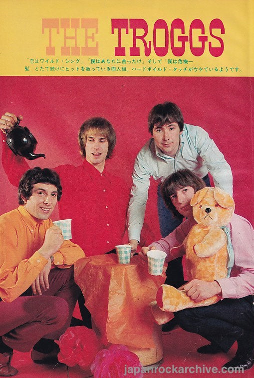 The Troggs 1967/05 Japanese music press cutting clipping - photo pinup - with tea and teddy bear